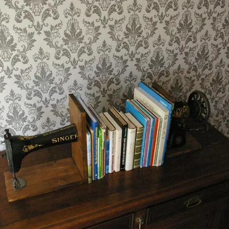 Couette-café Au Charme D'antan Féron