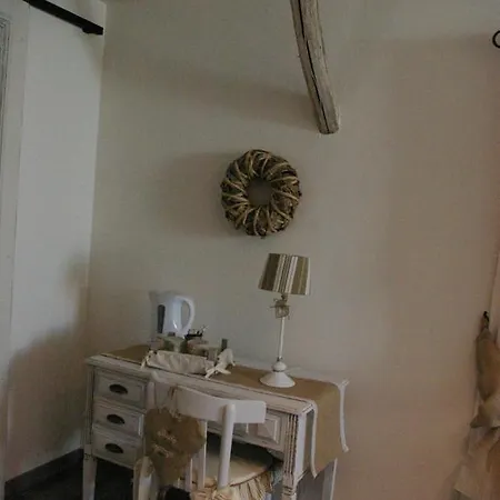 Au Charme D'antan Couette-café Féron