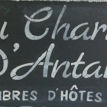 Au Charme D'antan Couette-café Féron