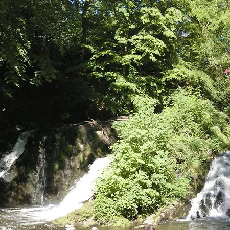 Couette-café Au Charme D'antan 3*