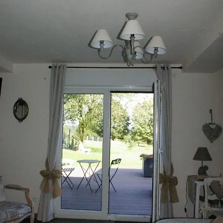 Au Charme D'antan Couette-café 3*