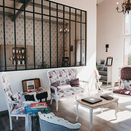 Au Charme D'antan Féron